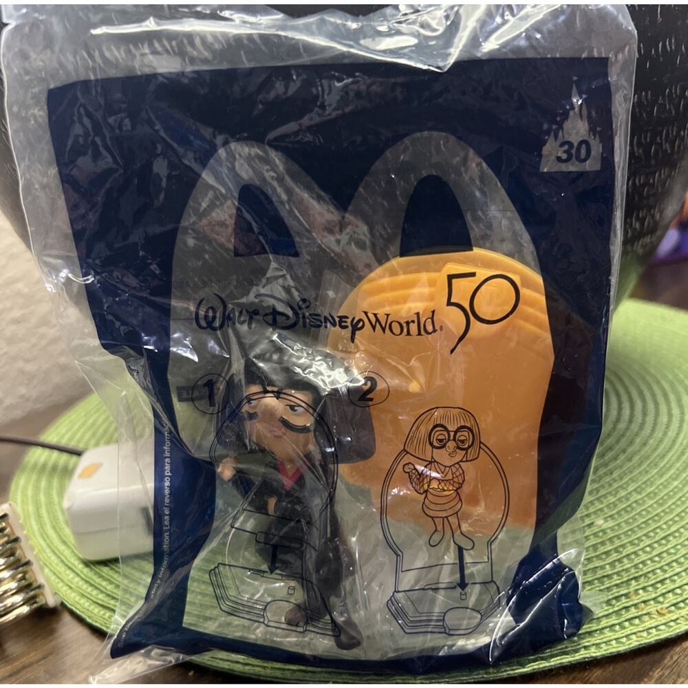 #30 EDNA MODE 2021 McDONALD'S Disney's 50th Anniversary Disney Happy Meal